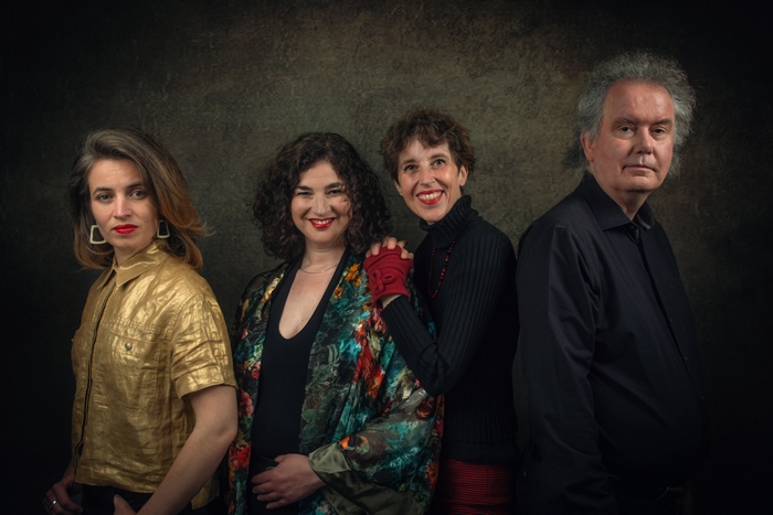 Hélène Duret, Barbara Wiernik, Sigrid Vandenbogaerde, Bart Quartier. Photo Olivier Charlet